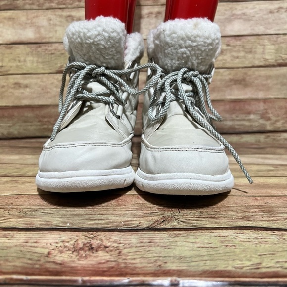 Sorel White Explore Carnival Winter Boots - Picture 9 of 9
